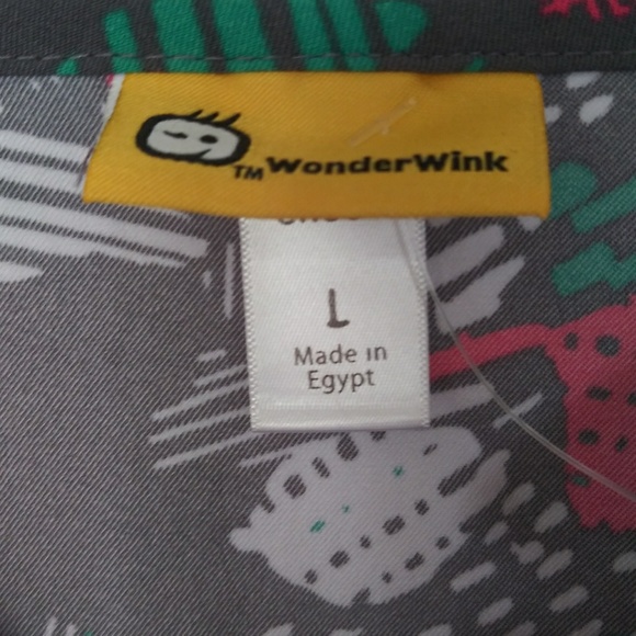 Wonderwink scrub top - Picture 2 of 8